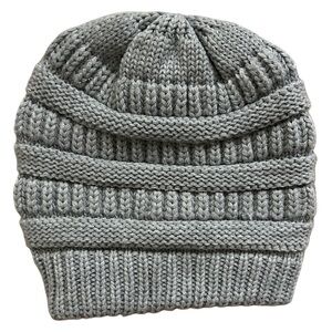 Lvaiz Cozy Gray Yarn Cable Knitted Black Satin Lined  Beanie One Size